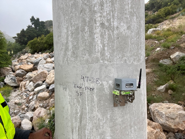 Wireless tilt meter SenSpotTM for Bridge Piers Monitoring