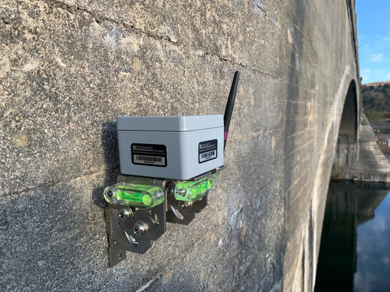 Wireless tilt meter SenSpotTM for Arch Bridge Monitoring