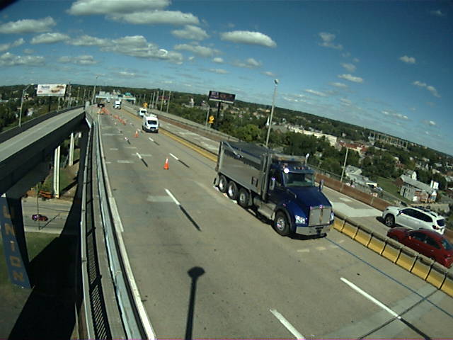 Detect overweight tuck load highway bridge wireless monitoring camera