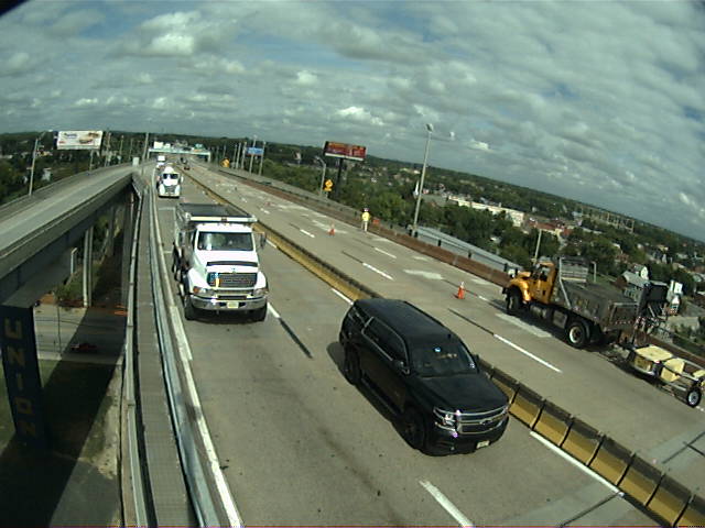 Detect overweight tuck load highway bridge wireless monitoring camera