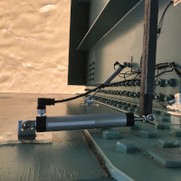 Wireless Displacement/Crack Meter SenSpot sensor